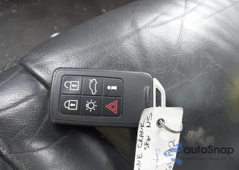 2013 Volvo S60 T5/T5 Platinum/T5 Premier/T5 Premier Plus z USA, uszkodzony, nr VIN YV1612FH2D2186371